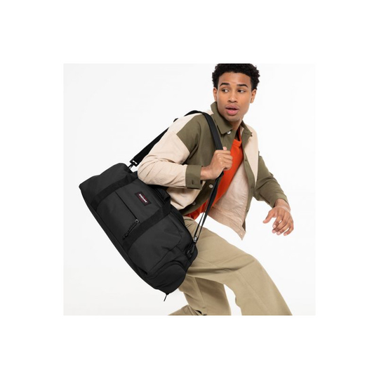 Eastpak Stand More Black -laukku